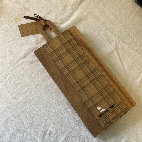 NWT Acacia wood 2 piece cheese set cutting board knife set - Picture 4 of 9